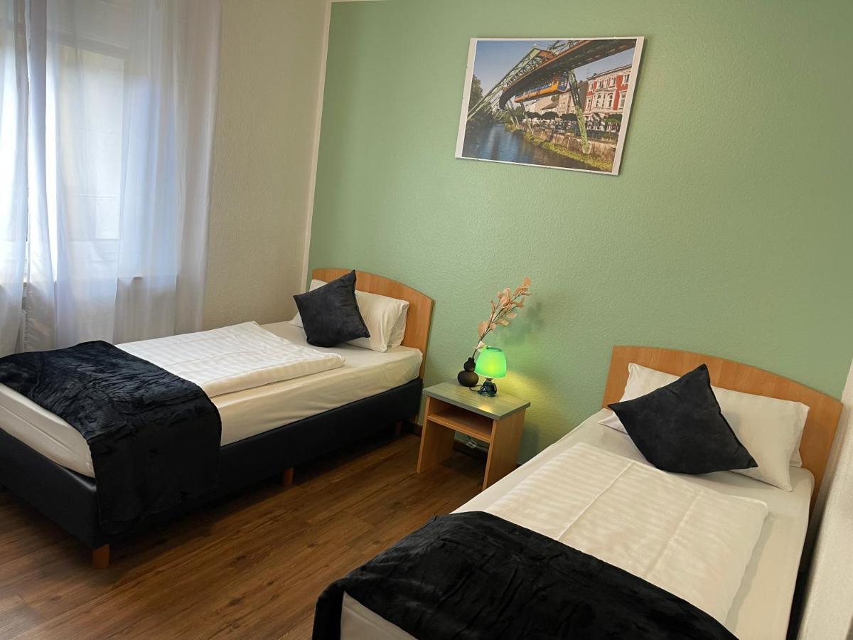 Residenz Hotel Wuppertal Buitenkant foto