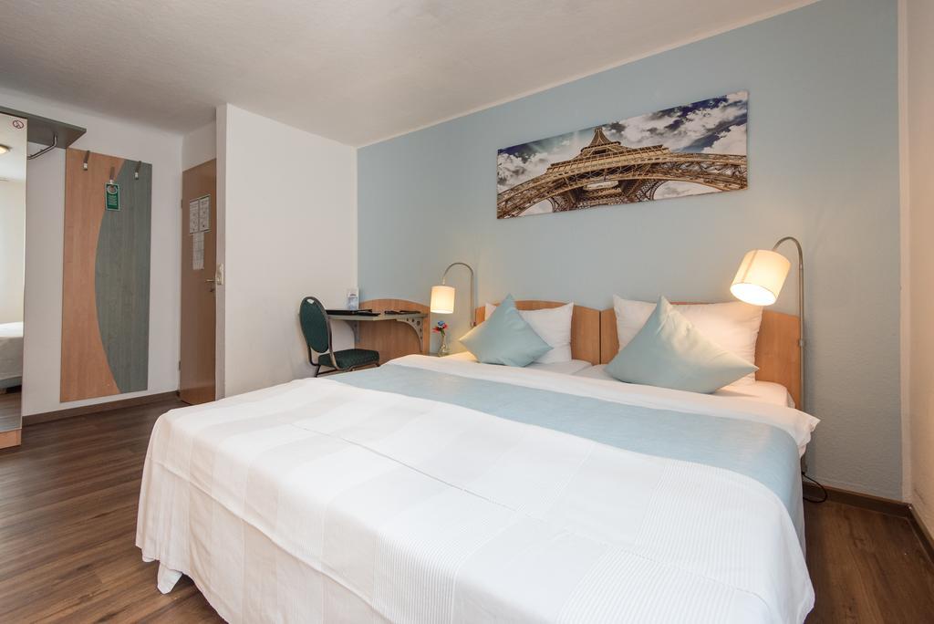 Residenz Hotel Wuppertal Buitenkant foto